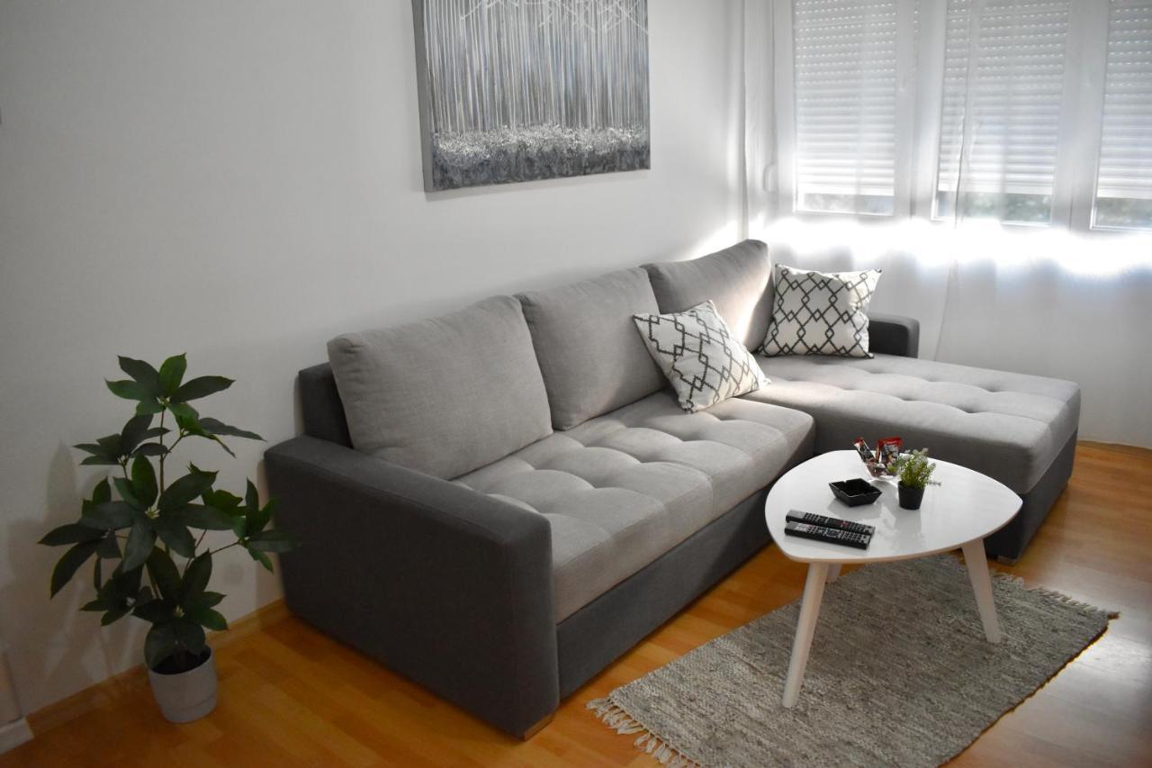 Apartament Manila *